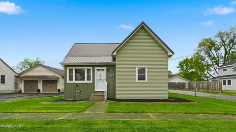 518 W Merrin St, Payne, OH 45880