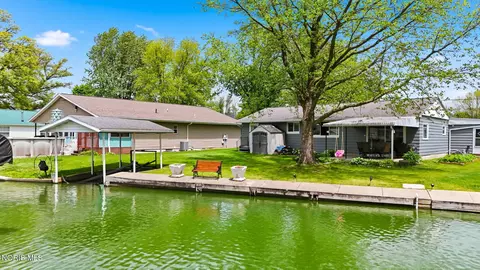 5311 Lake Dr, Celina, OH 45822