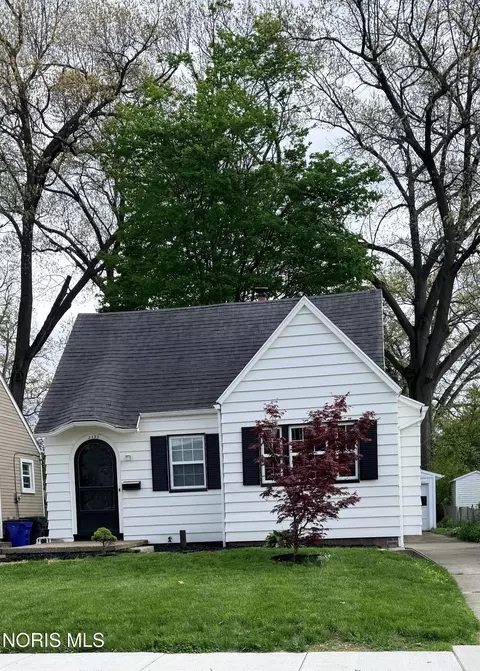 2133 Loxley Rd, Toledo, OH 43613