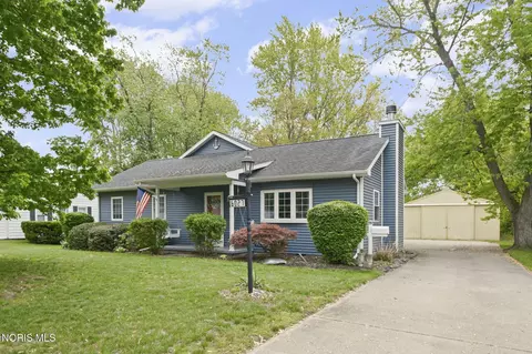 6027 Greenacre Rd, Toledo, OH 43615