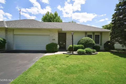 2545 Glengate Dr, Toledo, OH 43614