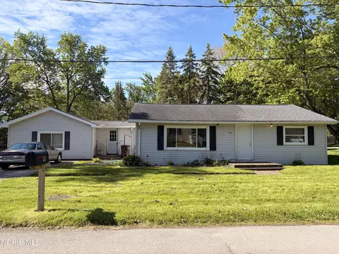 219 Smith St, Holgate, OH 43527