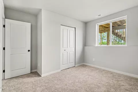 Bedroom - 323 Crabtree Ln, Delta, OH 43515 photo 4 of 4