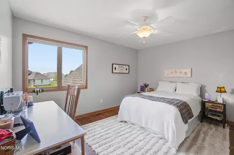 Bedroom - 1077 Springcrest Dr, Waterville, OH 43566 photo 7 of 8