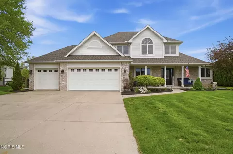 1077 Springcrest Dr, Waterville, OH 43566