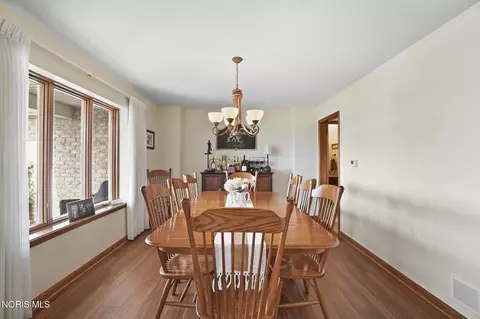 Dining - 1077 Springcrest Dr, Waterville, OH 43566 photo 2 of 2