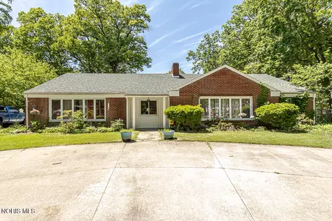 4611 Secor Rd, Toledo, OH 43623
