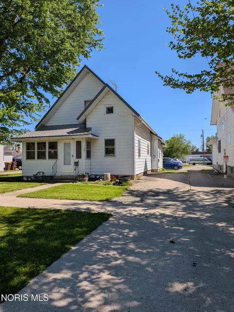209 S Main St, Hicksville, OH 43526