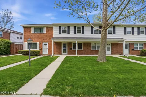 1724 Queenswood Dr # 9, Findlay, OH 45840