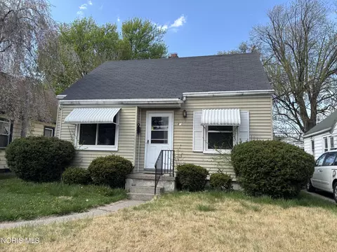 820 W Gramercy Ave, Toledo, OH 43612