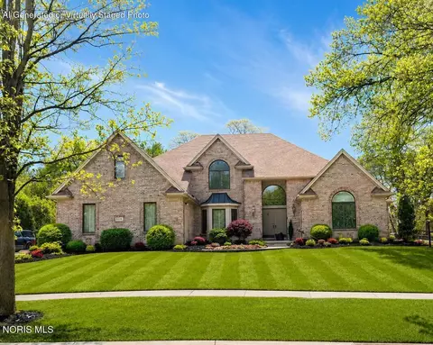 9143 Rolling Hill Rd, Holland, OH 43528
