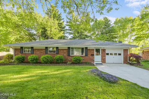 940 Joliet Dr, Maumee, OH 43537