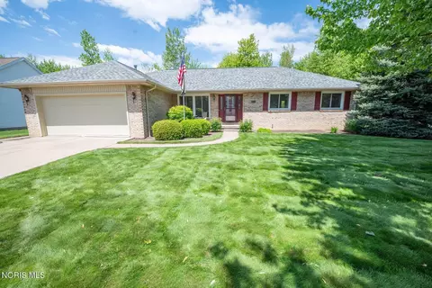 3465 Fieldbrooke Ln, Oregon, OH 43616