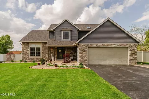 2318 Chestnut Ln, Findlay, OH 45840