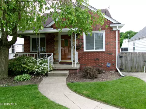 3019 Muirfield Ave, Toledo, OH 43614