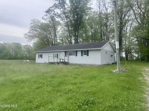 5598 Arrowsmith Rd, Hicksville, OH 43526