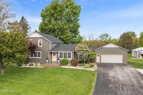 17479 W Portage River South Rd, Elmore, OH 43416