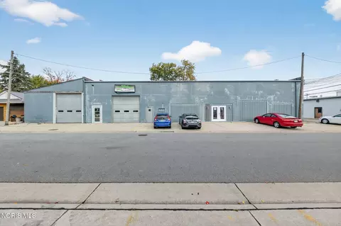 102 Monumental St, Archbold, OH 43502