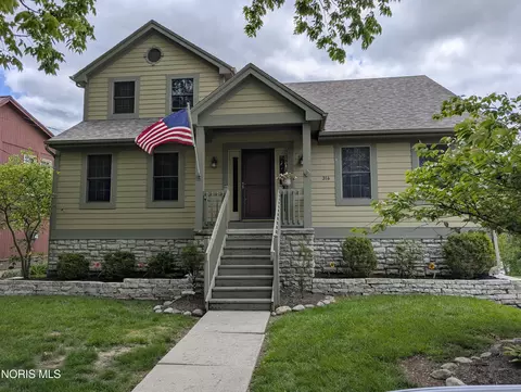 316 E Harrison St, Maumee, OH 43537