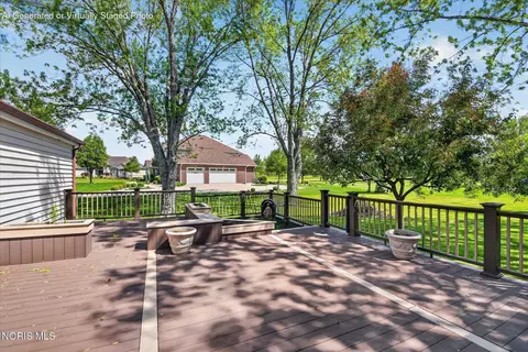 Exterior - 314 Dublin Ln, Bryan, OH 43506 photo 7 of 8