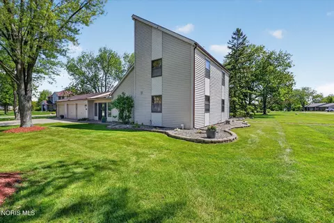 314 Dublin Ln, Bryan, OH 43506