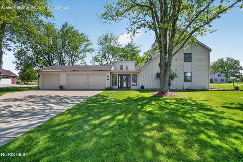 Exterior - 314 Dublin Ln, Bryan, OH 43506 photo 3 of 8