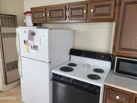 Kitchen - 302 S Johnson St, Ada, OH 45810 photo 3 of 4