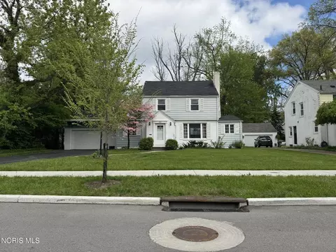 2502 Bexford Pl, Ottawa Hills, OH 43606
