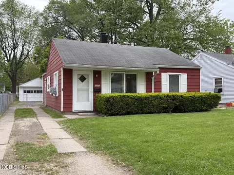 1221 Scott St, Maumee, OH 43537
