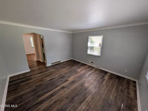 Living - 1706 Perth St, Toledo, OH 43607 photo 2 of 2