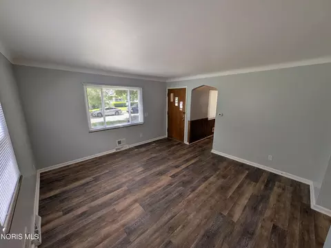 Living - 1706 Perth St, Toledo, OH 43607 photo 1 of 2