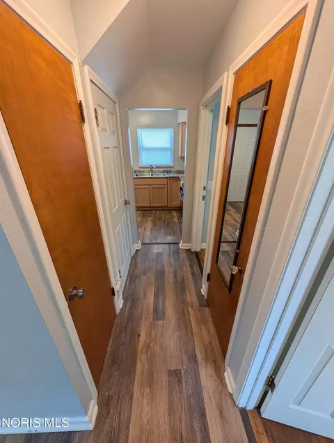 Entry Way - 1706 Perth St, Toledo, OH 43607 photo 1 of 1
