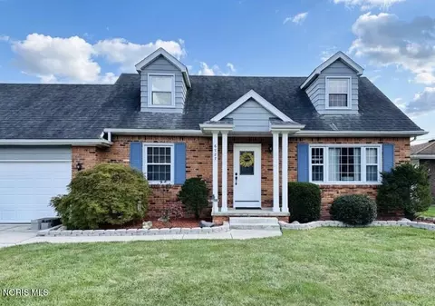 6727 Sue Ln, Maumee, OH 43537