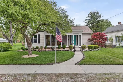 110 West St, Swanton, OH 43558
