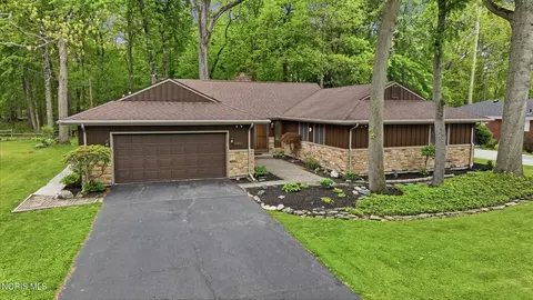 941 Melrose St, Bowling Green, OH 43402