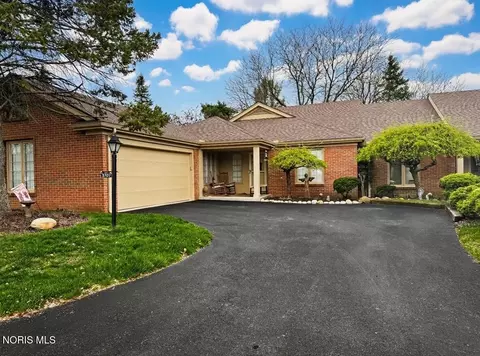 5707 Chardonnay Dr, Toledo, OH 43615