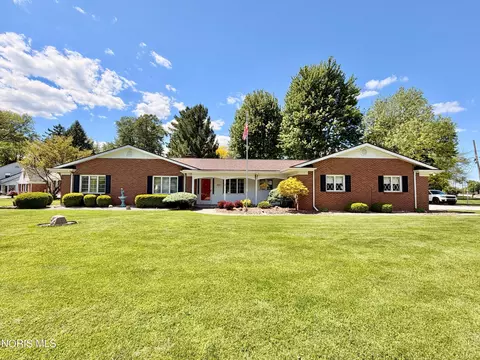 1900 Port Clinton Rd, Fremont, OH 43420