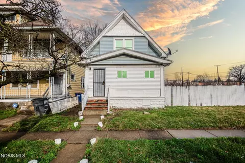 1110 Montrose Ave, Toledo, OH 43607