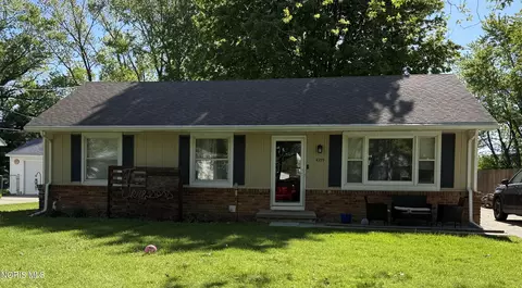 4355 Carney Dr, Maumee, OH 43537