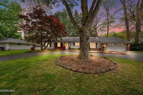 3658 Lauderdale Dr, Toledo, OH 43615