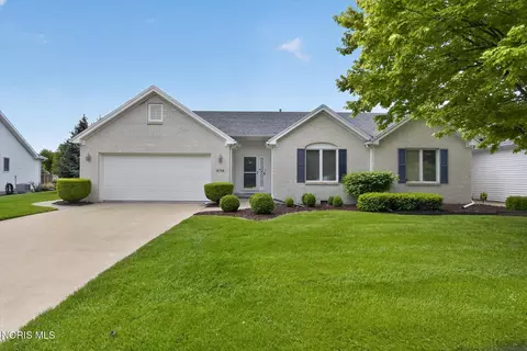 4331 N Watercrest Dr, Toledo, OH 43614
