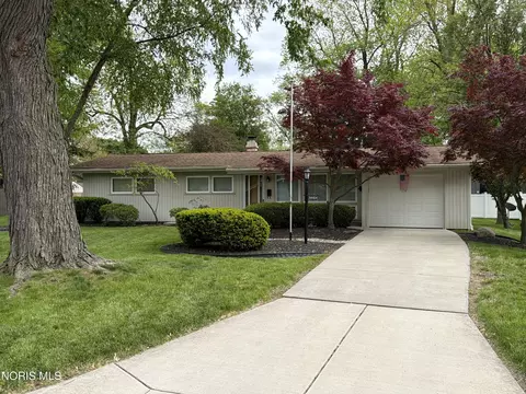 5934 San Reno Dr, Sylvania, OH 43560