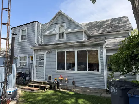 705 Leonard St, Toledo, OH 43605