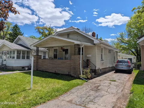1833 Wychwood St, Toledo, OH 43613