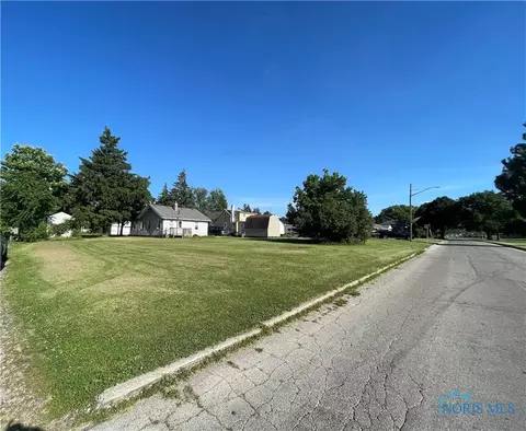5338 305th St, Toledo, OH 43611