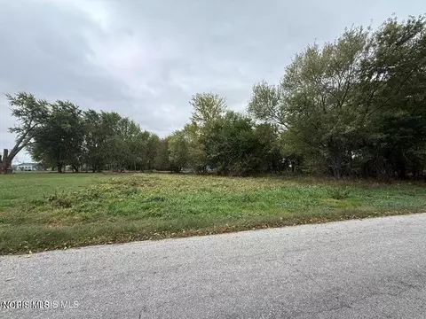 12504 La Fontaine Dr #18, Curtice, OH 43412