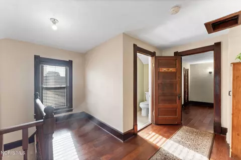 Entry Way - 211 E Perry St, Walbridge, OH 43465 photo 3 of 3