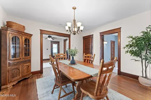 Dining - 211 E Perry St, Walbridge, OH 43465 photo 3 of 3