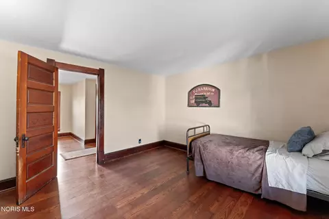 Bedroom - 211 E Perry St, Walbridge, OH 43465 photo 7 of 8