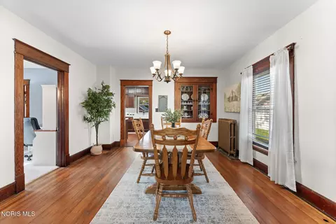 Dining - 211 E Perry St, Walbridge, OH 43465 photo 1 of 3